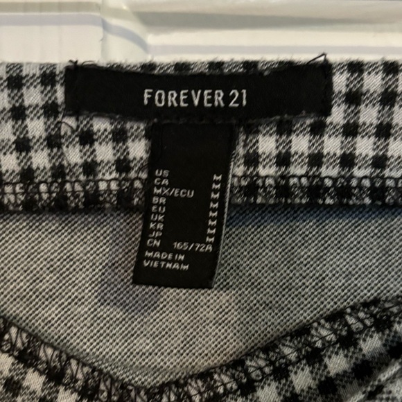 Black and White Plaid Mini Skirt - Picture 2 of 2